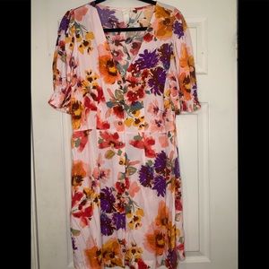 NWOT H&M V Neck Puff Sleeve Floral Dress